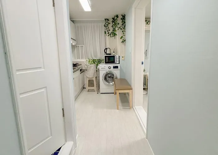 Ahyeon Station 10-minute Walk Cozy